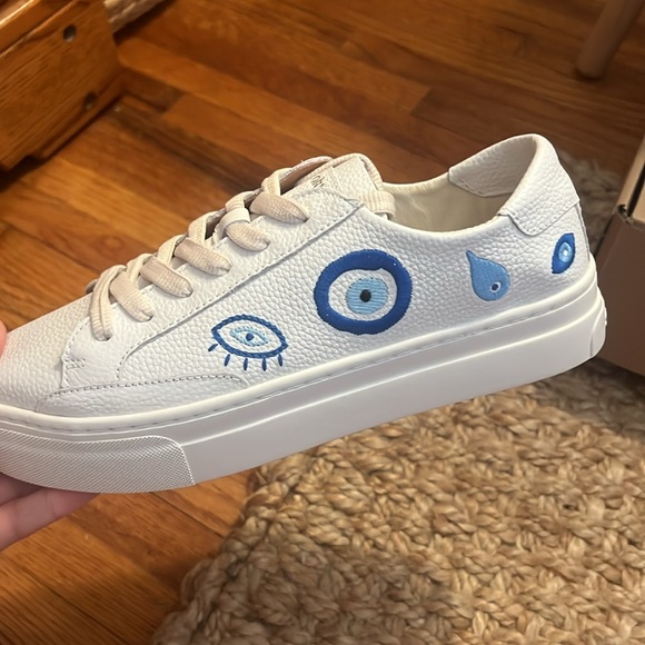 Soludos White Sneaker 8.5 brand New - Picture 2 of 5